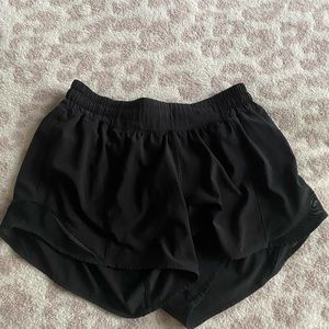 Black lululemon Hotty Hot High-Rise Short 4"